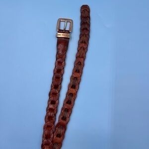 Vintage Gloria Vanderbilt Genuine Leather Braided Belt